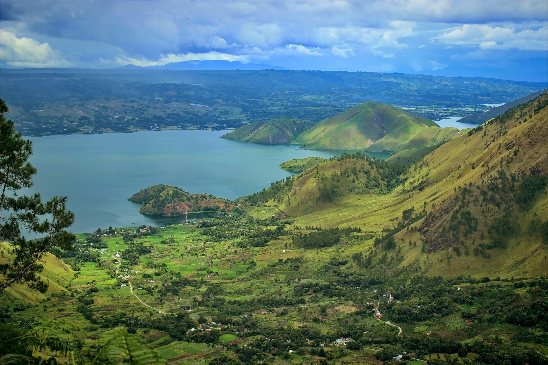 Danau Toba — Lake Toba aerial view, North Sumatra, Indonesia